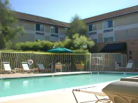 Extended Stay America Suites - Pleasanton - Chabot Dr - Pool