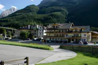 Hotel B&B Andreas Hotel in zona Funivia Sass Pordoi - Stazione a valle
