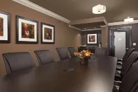 Ramada by Wyndham Surrey/Langley Hotels in Cloverdale
