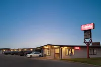 Howard Johnson by Wyndham Grande Prairie