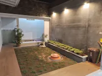 PH Homestay Unit Coklat Hotel dekat OLEH OLEH KHAS PEKALONGAN