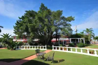 Days Inn by Wyndham Fort Myers Springs Resort Hotel a Estero
