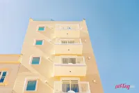 Stuart Rooms by Zzzing Hotels near Manchester United Supporters’ Club Malta