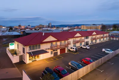 B-Ks Premier Motel Palmerston North Hotel berhampiran Lapangan Terbang Antarabangsa Palmerston North