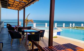 Paradise Surf Hotel