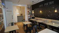 Old Kings Design Hostel - breakfast
