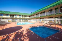 University Inn Fresno - Motels