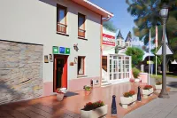 Hotel Alvaro Frente Palacio-Museo Selgas Các khách sạn ở Cudillero