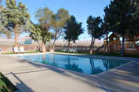 Olancha RV Park and Motel - Mountain view