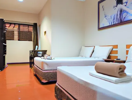 Hotel California Suite Hotels near Gaisano Grand Mall Mactan