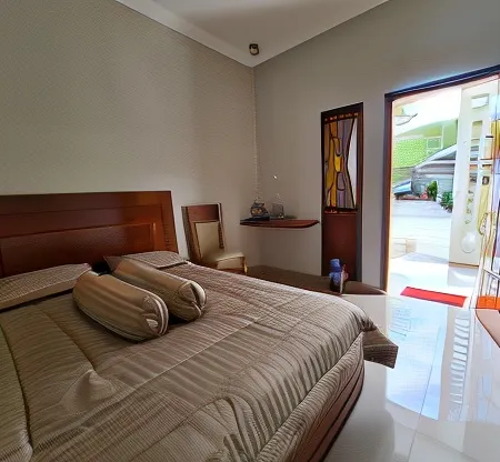 Kaliu Kostel Pacitan