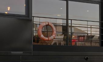La Peniche - Bed and Bicycle - Tournon