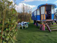 Le Clos des Epinettes Hotels in Ange