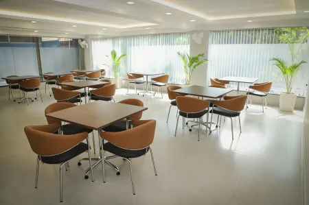 The Empire Villa,Cyber City, Gurgaon Отели рядом со станцией Gurgaon Railway Station