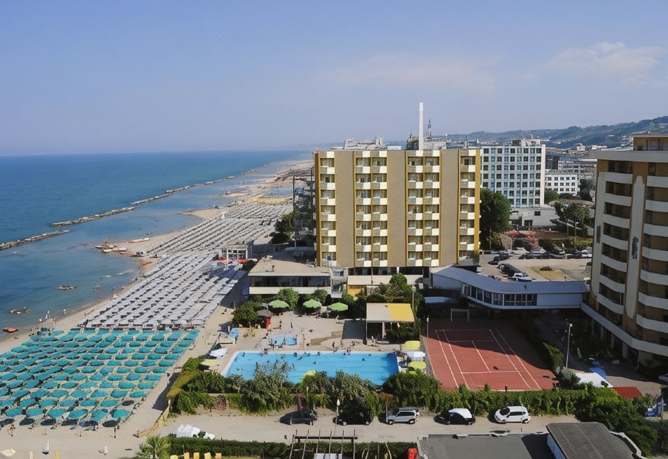 hotel overview picture