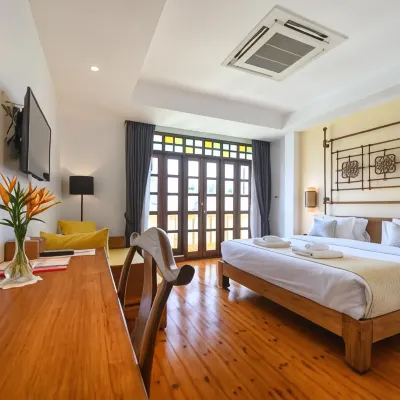 Woo Gallery & Boutique Hotel Hotels near Mae Porn