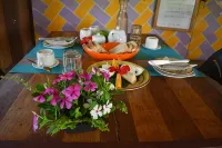 Alofa Beach Bungalows - breakfast