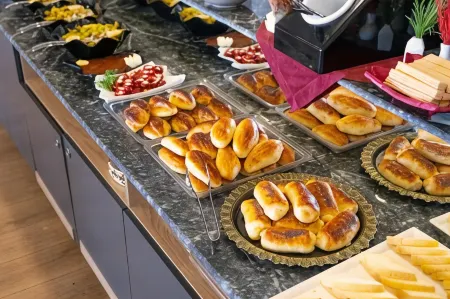 ÇAĞ Otel Отели в г. Omer Nasuhi Bilmen Mahallesi