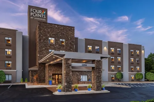 Four Points by Sheraton Charlotte - Lake Norman Hoteles en Huntersville