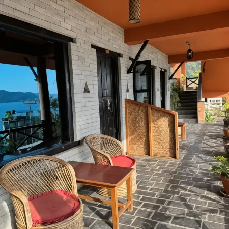Nar-Bis Hotel
