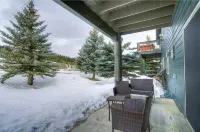 First Floor End Unit Condo in the heart of Big Sky!