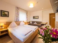 Pension Ehrenfried - Hotel Garni Hoteles cerca de Gruner See