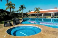 Hotel Ecce Inn & Spa - Pool