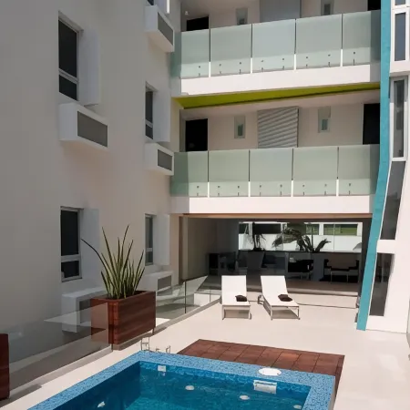 Nu Hotel
