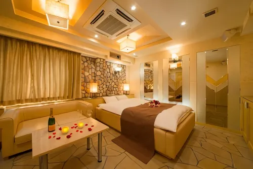 Hotel the I Adult Only