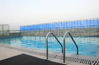 Park Inn by Radisson Gurgaon Bilaspur - Rooftop Pools