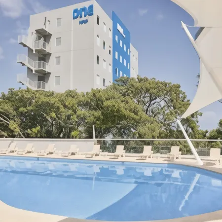 Capital O Hotel Los Caracoles, Acapulco