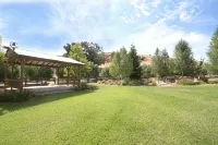 The Eden House Vineyard Hotels in Templeton