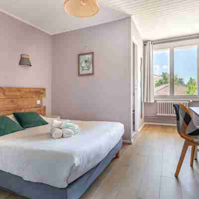 Hotel les vieux Acacias Rooms