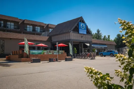 Sea to Sky Hotel and Conference Centre