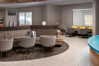SpringHill Suites Alexandria - parking