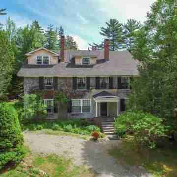 Harbourside Inn Hotel Exterior