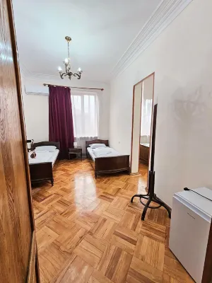 Guest House Top Floor Hotels in Zinandali