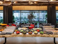 QOSMO Brasov Hotel Hotels near Stadion