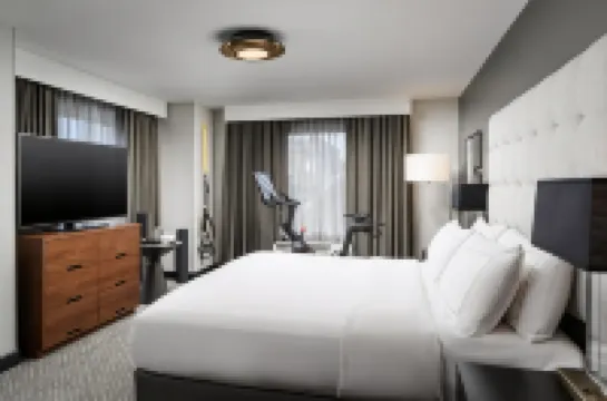 Cumberland House Knoxville Tapestry Collection by Hilton Hôtels à proximité de : Ijams Nature Center