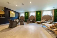 Wellness Hotel Pivovar Monopol - parking