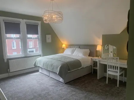 Shrubbery Guest House Отели в г. Уорчестер