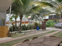 Palmendros Hosteria