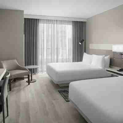 AC Hotel St. Louis Clayton Rooms