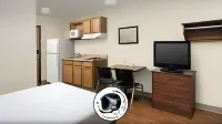 WoodSpring Suites Lincoln Northeast I-80 - Kitchens