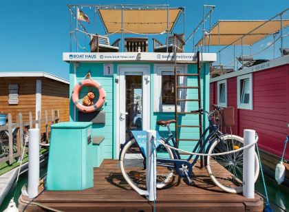 Boat Haus Mediterranean Experience Alcaidesa  la Linea