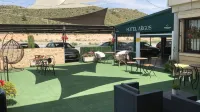 亞哥斯莫西亞飯店 Santuario Virgen de la Esperanza附近的飯店