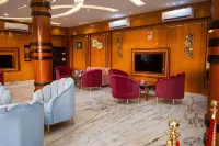 Diamond Angle Hotels near Al Othaim Mall