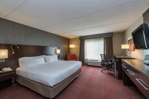 Holiday Inn Express & Suites AUBURN by IHG Hotels in Sutton