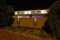 Bentley Motel Hotels near Curtin University