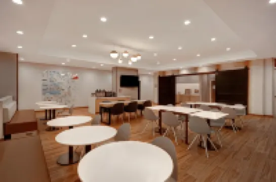 ทาวน์เพลซ สวีทส์ โดย มาริออท ซินซินแนตี แอร์พอร์ต เซาท์